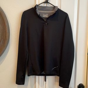 Under Armour 3/4 zip women's XL pullover fitted